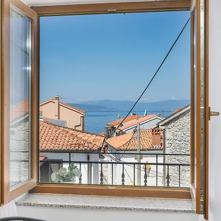 U Centru Blizu Plaze Appartement Njivice