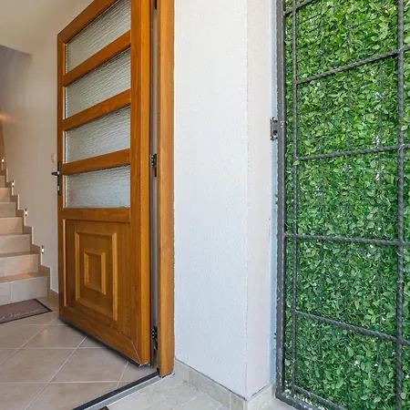 U Centru Blizu Plaze Apartament