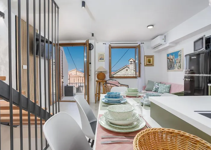 U Centru Blizu Plaze Apartman *