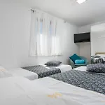 Apartment U Centru Blizu Plaze Njivice